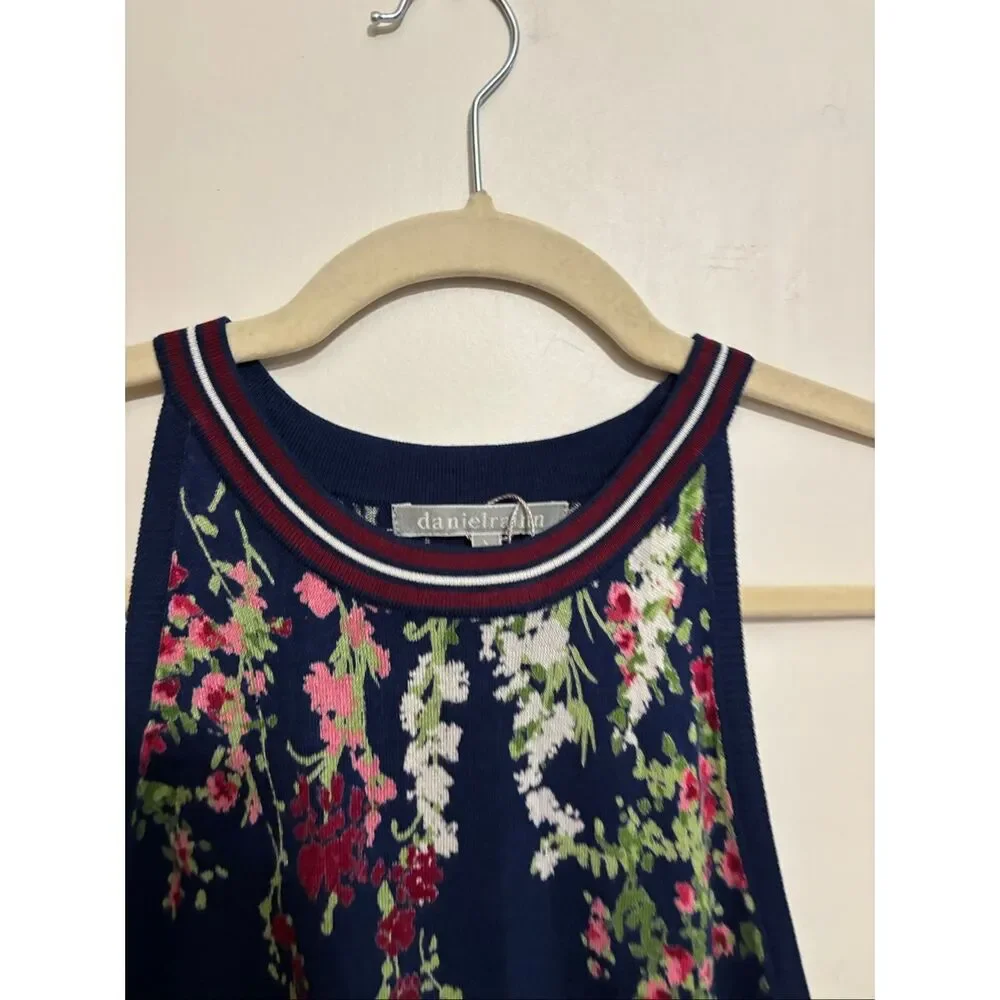 Daniel Rain Rora Halter Sweater Tank Size Large Navy Floral NWOT - Picture 6 of 10